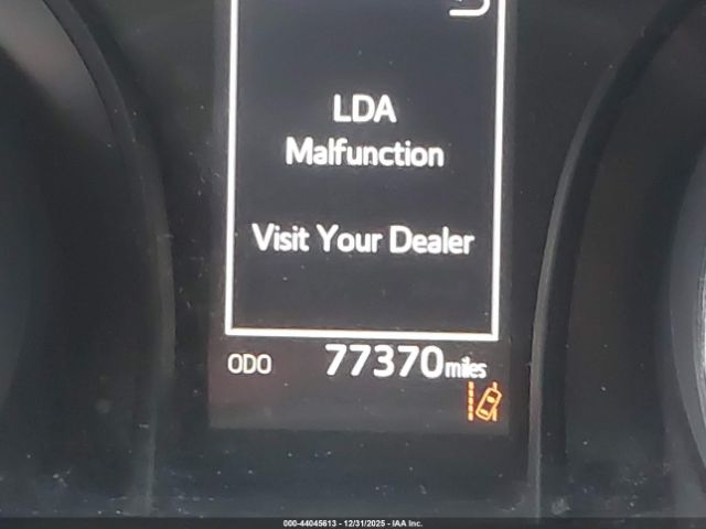 Toyota Camry Se Image 15