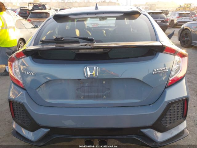 Honda Civic Sport Touring Image 16