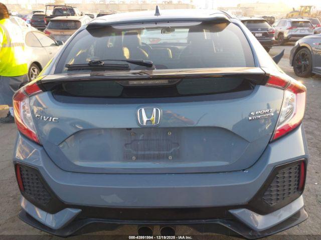 Honda Civic Sport Touring Image 16