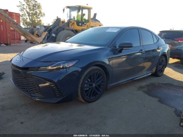 Toyota Camry Se Image 16