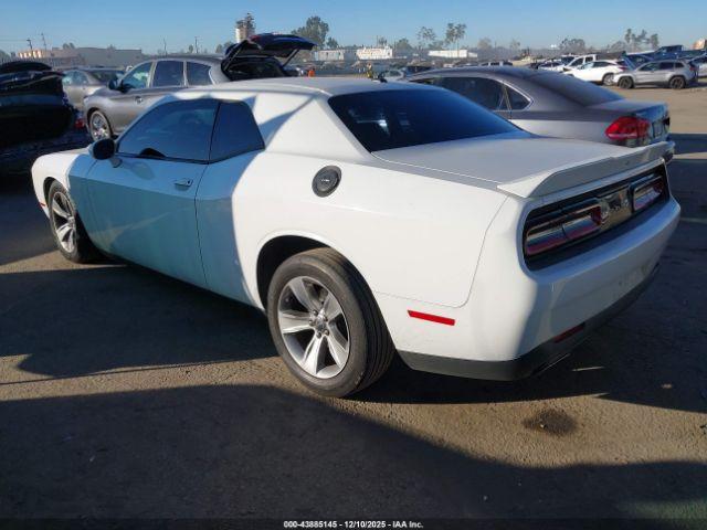 Dodge Challenger Sxt Image 6