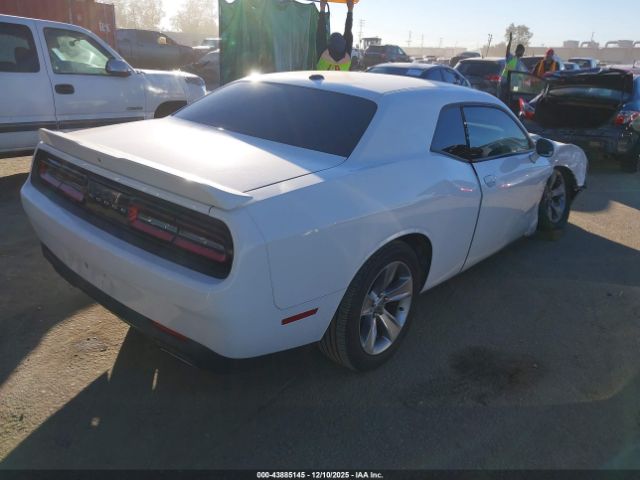 Dodge Challenger Sxt Image 7
