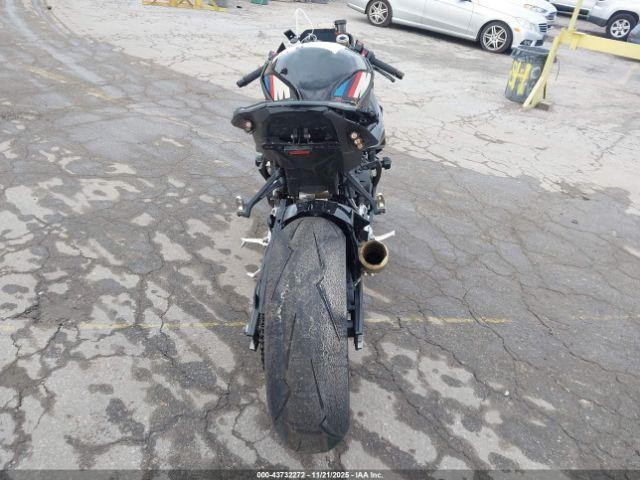 BMW S 1000 Rr Image 8