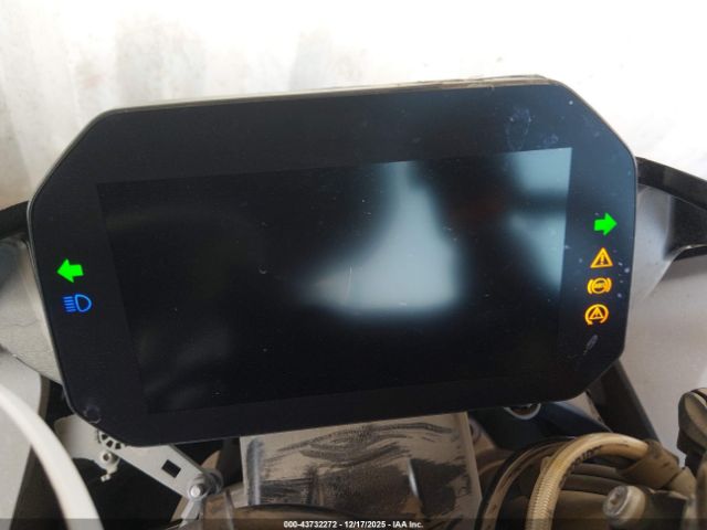 BMW S 1000 Rr Image 10