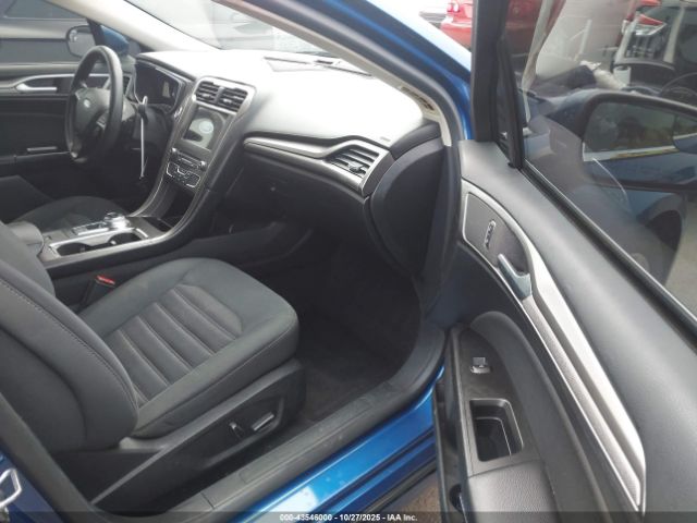 Ford Fusion Se Image 4