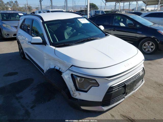  Salvage Kia Niro