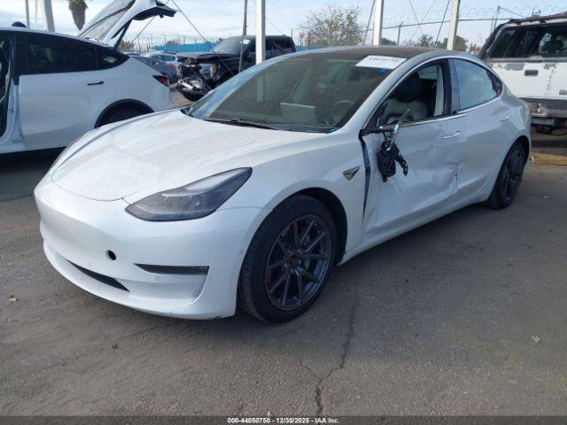 Tesla Model 3 Image 6