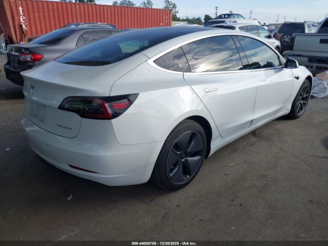 Tesla Model 3 Image 2