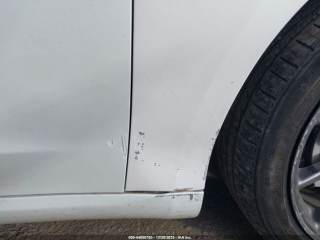 Tesla Model 3 Image 19