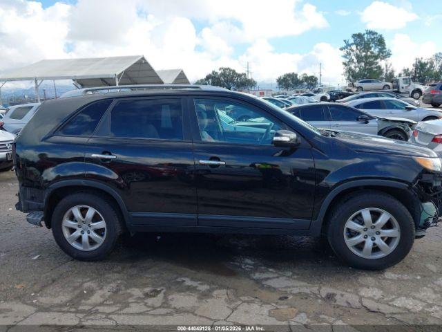 Kia Sorento Lx V6 Image 13