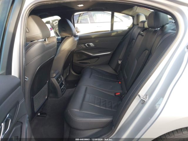 BMW 3 Series Image 4