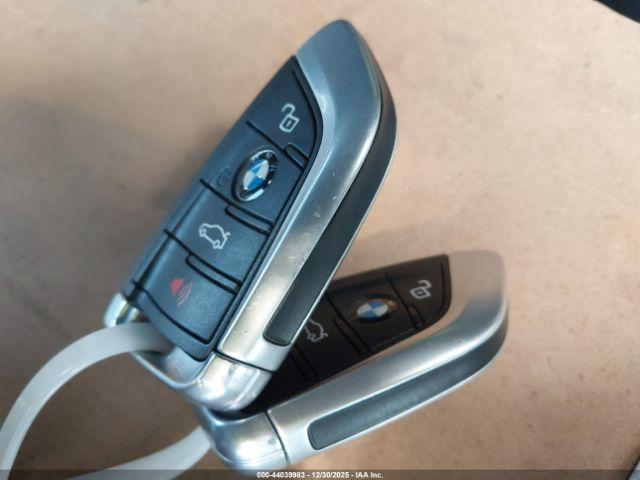 BMW 3 Series Image 10