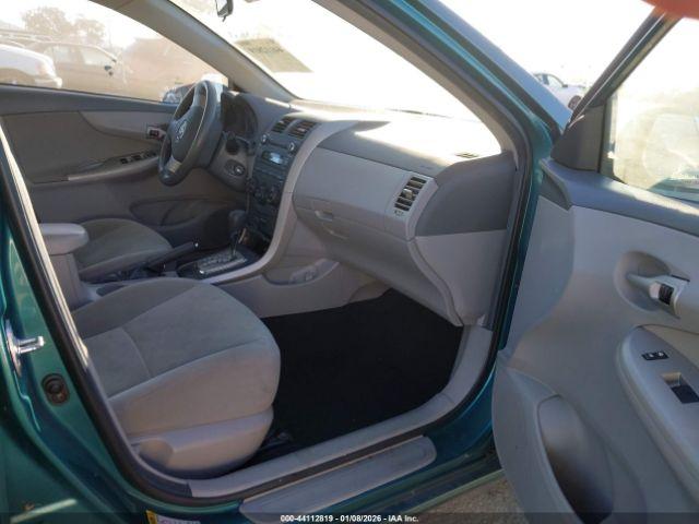 Toyota Corolla Le Image 4