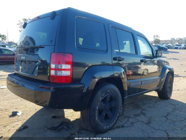 Jeep Liberty Sport Image 5