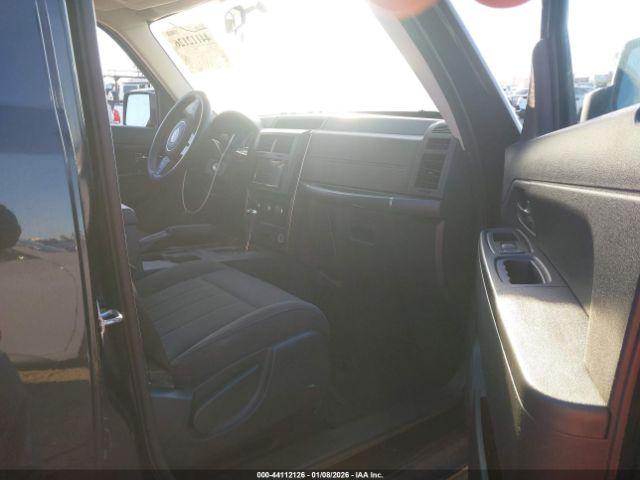 Jeep Liberty Sport Image 4