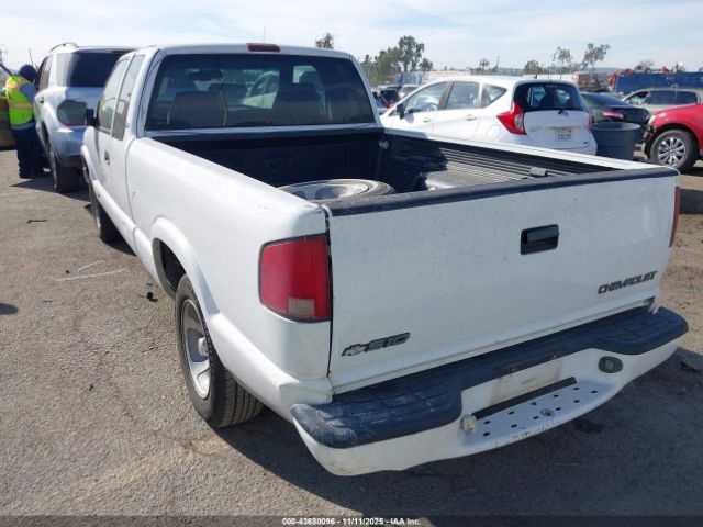 Chevrolet S-10 Ls Image 3