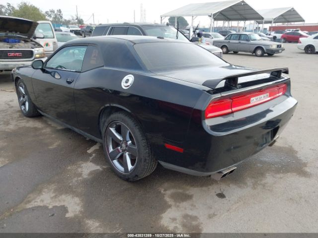 Dodge Challenger Image 2