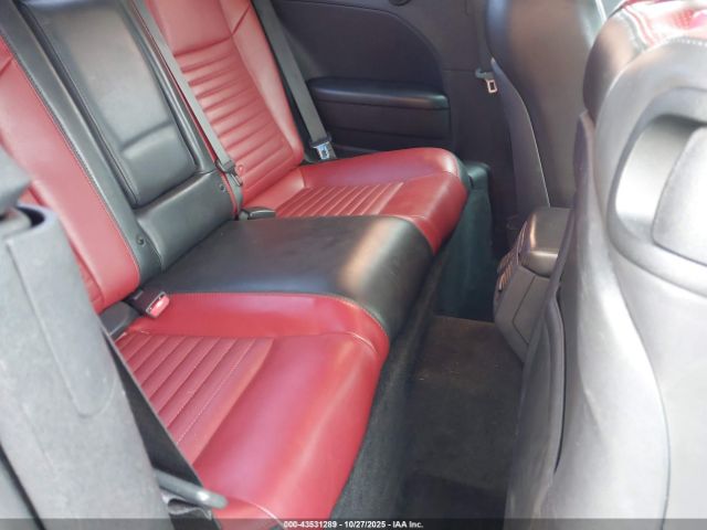 Dodge Challenger Image 14