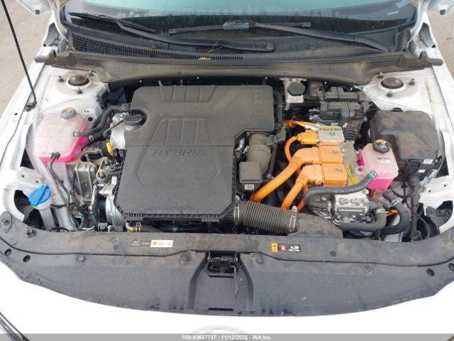 Hyundai ELANTRA Limited Image 4