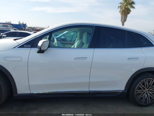 Mercedes-Benz EQE 4matic Image 15