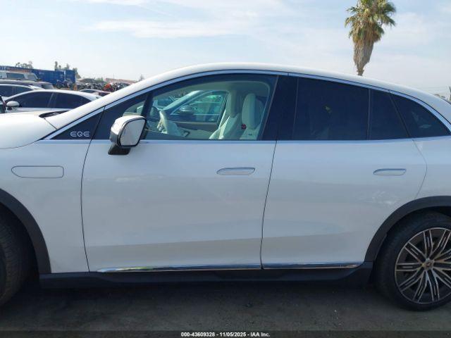 Mercedes-Benz EQE 4matic Image 15