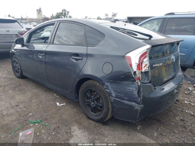 Toyota Prius Three Image 2