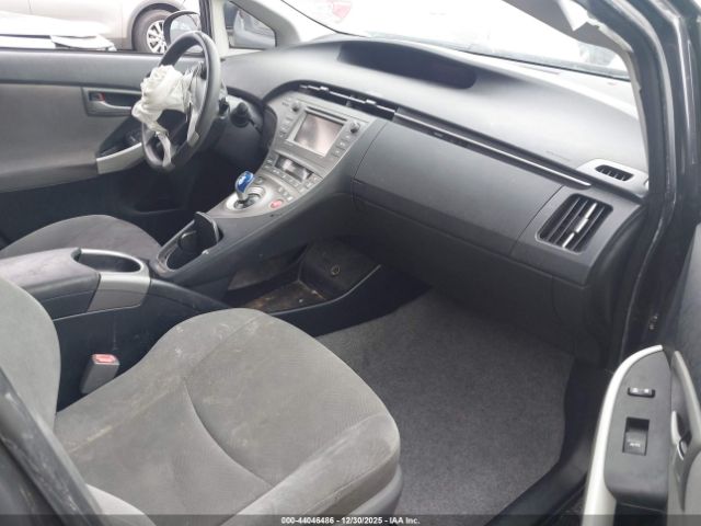 Toyota Prius Three Image 8