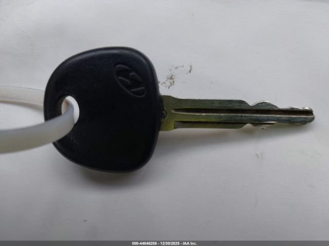 Hyundai ELANTRA Gls Image 9