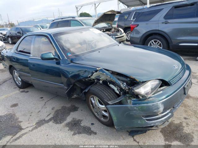  Salvage Lexus Es