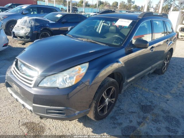 Subaru Outback 2.5i Image 2