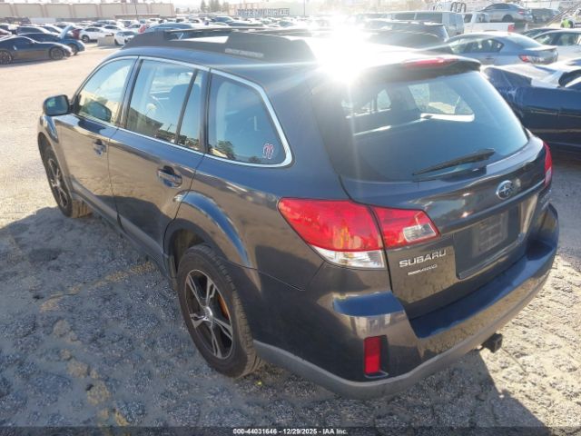 Subaru Outback 2.5i Image 6