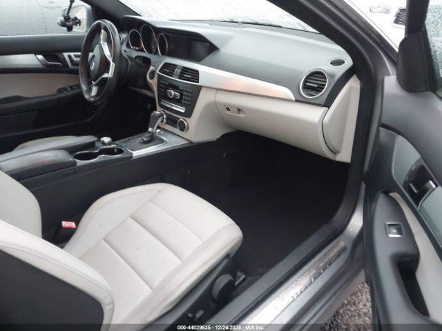 Mercedes-Benz C-Class Sport Image 5