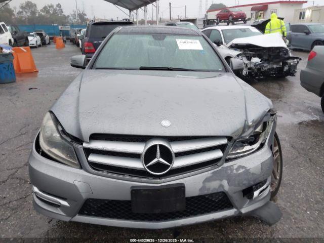 Mercedes-Benz C-Class Sport Image 12