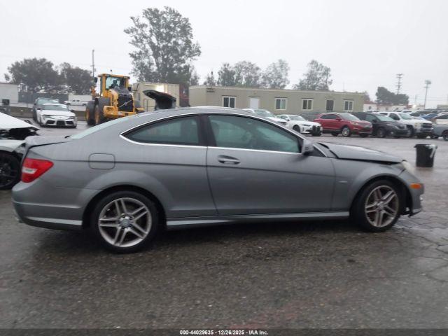 Mercedes-Benz C-Class Sport Image 16