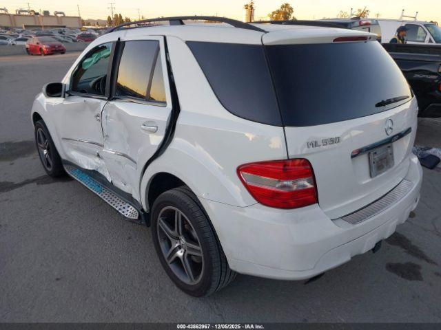 Mercedes-Benz M-Class 4matic Image 15