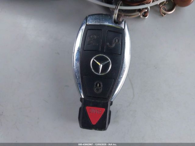 Mercedes-Benz M-Class 4matic Image 9