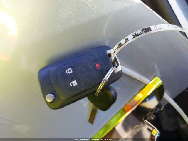 Chevrolet Equinox Lt Image 2