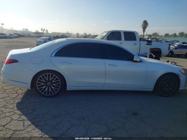 Mercedes-Benz S-Class 4matic Image 10