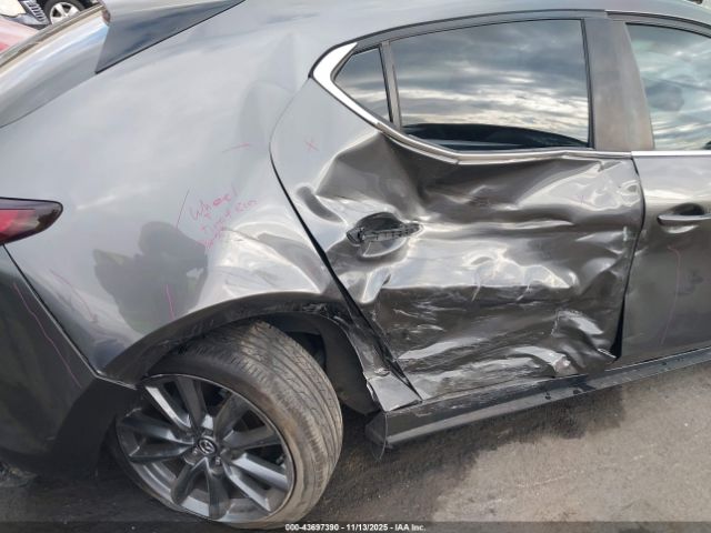 Mazda Mazda3 Select Image 5