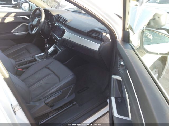 Audi Q3 Premium 45 Tfsi Quattro Tiptronic Image 9