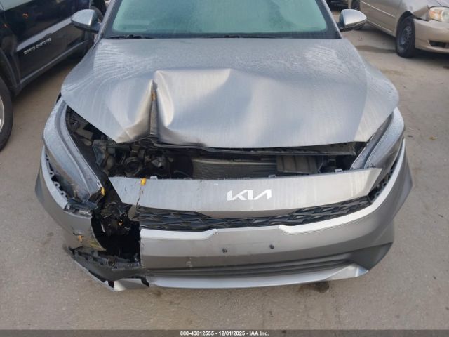 Kia Forte Lxs Image 8