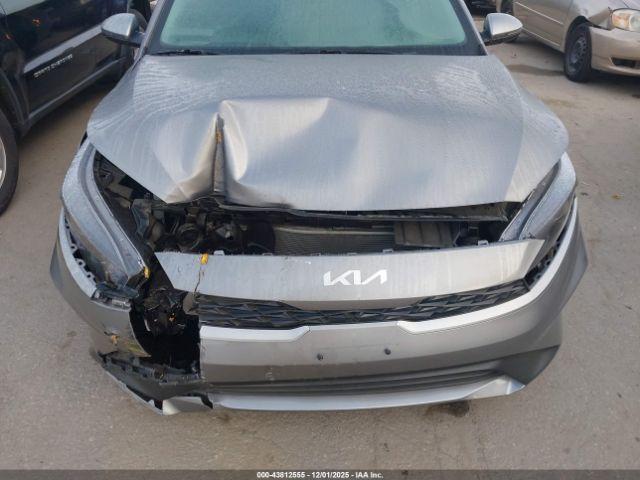 Kia Forte Lxs Image 8