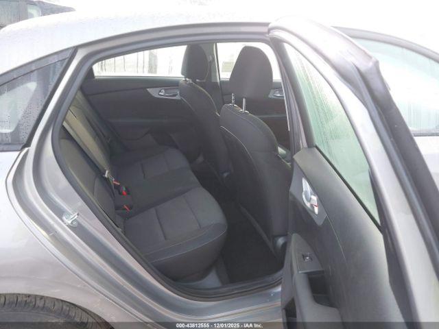 Kia Forte Lxs Image 2