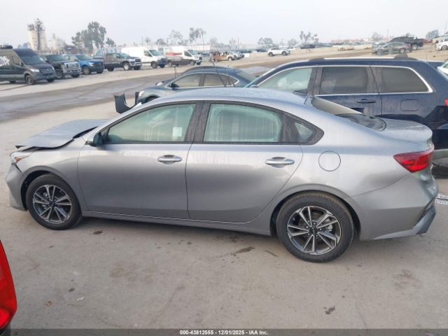 Kia Forte Lxs Image 15