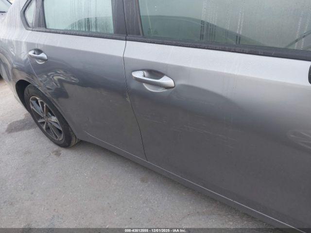 Kia Forte Lxs Image 20