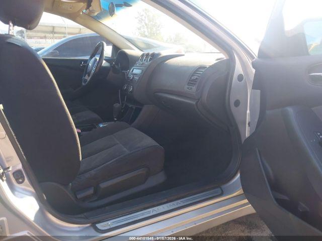 Nissan Altima 2.5 S Image 2