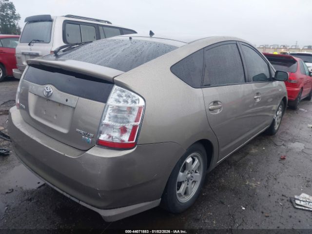 Toyota Prius Image 11