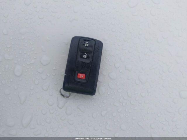 Toyota Prius Image 9