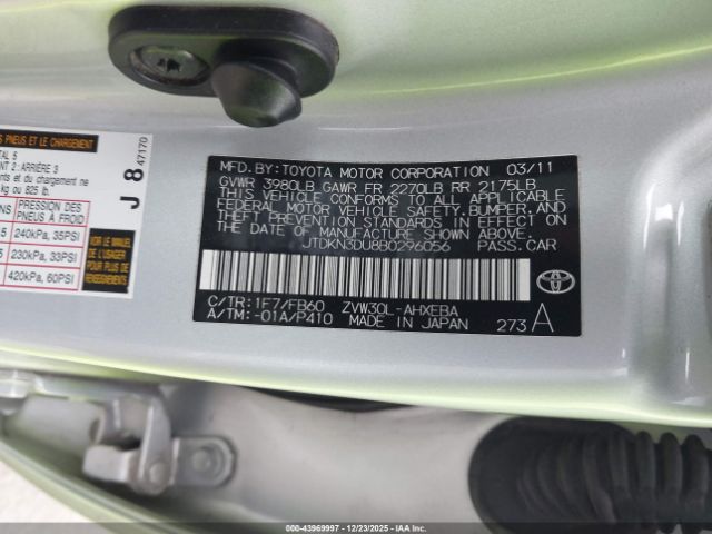 Toyota Prius Two Image 15