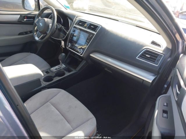 Subaru Legacy 2.5i Premium Image 9